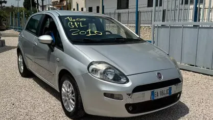 Usata Fiat Grande Punto 77 CV (56 kW) 2010 Grigio Utilitaria