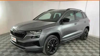 Usata Skoda Karoq SportLine 150 CV (110 kW) 2023 Grigio SUV