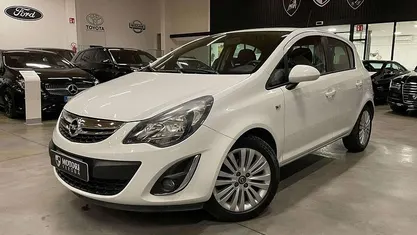 Usata Opel Corsa Edition 86 CV (63 kW) 2014 Bianco Utilitaria