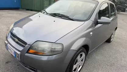 Usata Chevrolet Kalos SX 72 CV (52 kW) 2008 Grigio Berlina