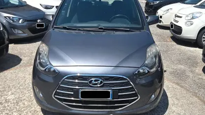 Usata Hyundai ix20 Comfort 88 CV (64 kW) 2017 Grigio Utilitaria