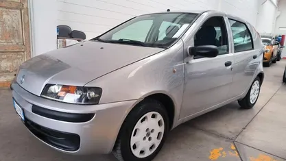 Usata Fiat Punto 80 CV (58 kW) 2003 Argento Utilitaria