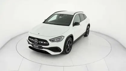 Usata Mercedes GLA200 Premium 150 CV (110 kW) 2022 Bianco SUV