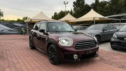 Used Mini Cooper D Countryman Hype 150 HP (110 kW) 2019 Purple SUV