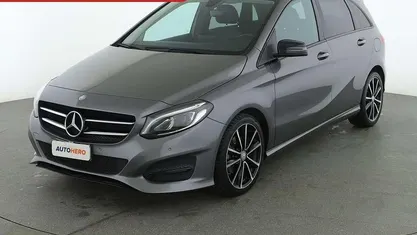 Usata Mercedes B200 136 CV (100 kW) 2016 Grigio Monovolume