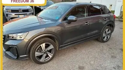 Grigio Usata 2024 Audi Q2 S-Line SUV | 29.900 € (Buon prezzo)