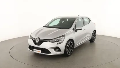 Usata Renault Clio Zen 91 CV (66 kW) 2021 Argento Utilitaria