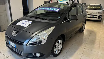 Gray Usata 2010 Peugeot 5008 Monovolume | 6900 € (Cara)