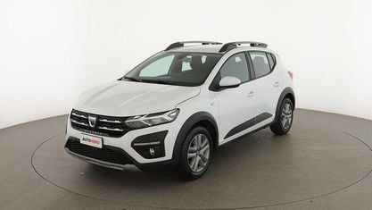 Usata Dacia Sandero Comfort 91 CV (66 kW) 2021 Bianco Berlina
