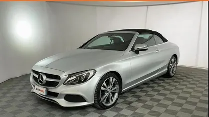 Usata Mercedes C220 170 CV (125 kW) 2017 Cabrio