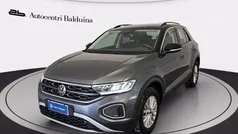 Grigio indyum/tetto nero Usata 2023 VW T-Roc Life SUV | 26.500 € (Buon prezzo)
