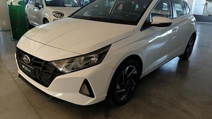 Gebraucht Hyundai i20 84 PS (61 kW) 2023 Weiß Kleinwagen