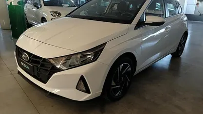 Usata Hyundai i20 84 CV (61 kW) 2023 Bianco Utilitaria