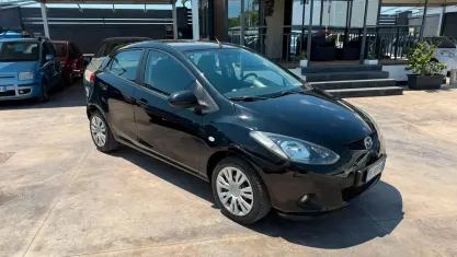 Usata Mazda 2 75 CV (55 kW) 2008 Nero Utilitaria