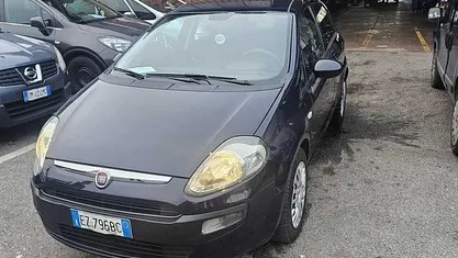 Usata Fiat Punto 105 CV (77 kW) 2015 Utilitaria