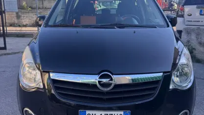 Usata Opel Agila Enjoy 75 CV (55 kW) 2009 Nero Utilitaria