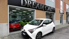 Bianco pastello Usata 2018 Toyota Aygo X-play Due volumi | 10.990 € (Buon prezzo)
