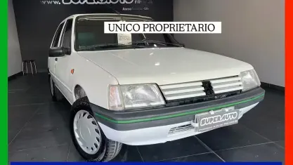 Usata Peugeot 205 54 CV (39 kW) 1991 Bianco(met.) Berlina