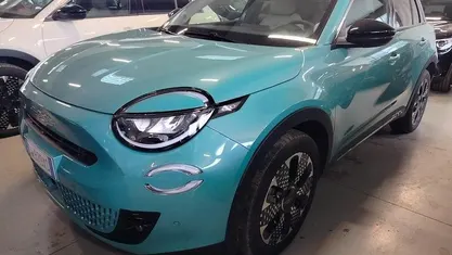 Usata Fiat 600 La Prima 101 CV (74 kW) 2025 Verde SUV