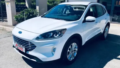 Usata Ford Kuga Titanium 120 CV (88 kW) 2020 Bianco SUV