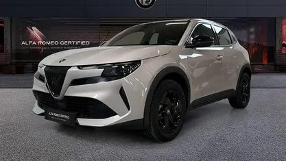 Usata Alfa Romeo GT Junior 145 CV (106 kW) 2025 Beige SUV