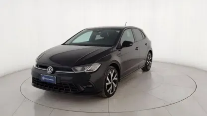 Usata VW Polo R-line 95 CV (69 kW) 2023 Nero metallizzato Utilitaria