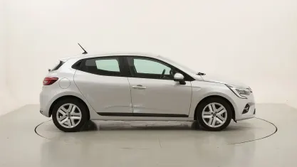 Usata Renault Clio Zen 140 CV (102 kW) 2022 Argentoargento Utilitaria