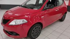 Rosso Usata 2021 Lancia Ypsilon Gold Due volumi | 11.900 € (Buon prezzo)