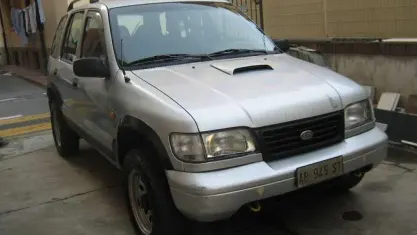 Usata Kia Sportage 83 CV (61 kW) 1997 Argento metallizzato SUV
