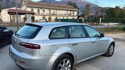 Usata Alfa Romeo 159 Progression 150 CV (110 kW) 2009 Argento Station wagon