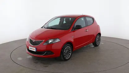 Rosso Usata 2021 Lancia Ypsilon Gold Due volumi | 11.399 € (Buon prezzo)