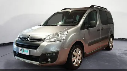 Usata Citroën Berlingo Feel 99 CV (72 kW) 2018 Grigio Monovolume
