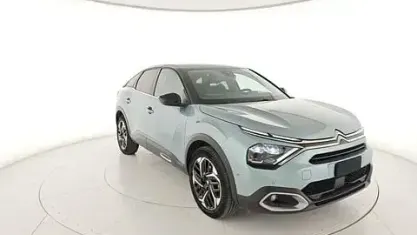 Usado Citroën C4 Shine 131 HP (96 kW) 2023 Azul SUV