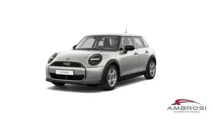 Nuova Mini Cooper Essential 114 kW (156 CV) 2026 Argento Utilitaria