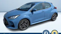 Azzurro metallizzato Usata 2020 Toyota Yaris Trend Tre volumi | 11.800 € (Buon prezzo)