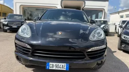 Usata Porsche Cayenne 245 CV (180 kW) 2012 Nero SUV
