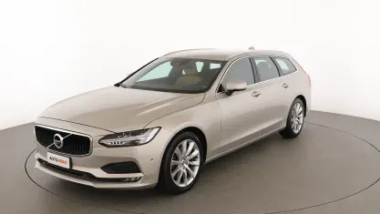 Usata Volvo V90 Momentum 235 CV (172 kW) 2016 Argento Station wagon