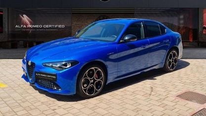 Ny Alfa Romeo Giulia Veloce 210 HK (154 kW) 2025 Blå Sedan