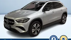 Argento metallizzato Usata 2024 Mercedes GLA200 Advanced SUV | 35.000 € (Ottimo prezzo)