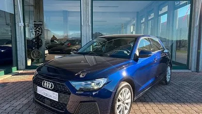 Usata Audi A1 Sportback Business 116 CV (85 kW) 2024 Blu Utilitaria
