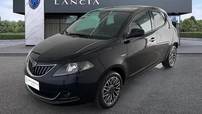 Usata Lancia Ypsilon Gold 70 CV (51 kW) 2023 Utilitaria