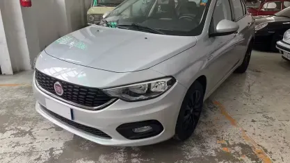 Usata Fiat Tipo Opening Edition 95 CV (69 kW) 2016 Grigio Berlina