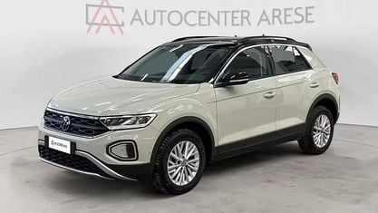 Usata VW T-Roc Life 110 CV (80 kW) 2024 Marrone SUV