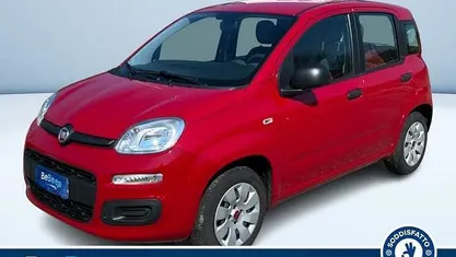 Usata Fiat Panda Easy 69 CV (50 kW) 2013 Rosso metallizzato Utilitaria
