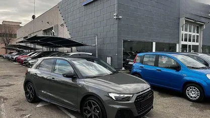 Ny Audi A1 Ambiente 116 HK (85 kW) 2026 Blå SUV