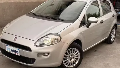 Usata Fiat Punto Street 77 CV (56 kW) 2017 Grigio Utilitaria