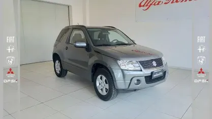 Usata Suzuki Grand Vitara 106 CV (77 kW) 2010 Grigio SUV