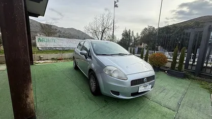 Usata Fiat Grande Punto 65 CV (47 kW) 2006 Grigio Utilitaria