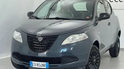Usata Lancia Ypsilon 80 CV (58 kW) 2014 Utilitaria