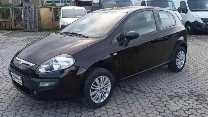 Usata Fiat Punto Evo Dynamic 77 CV (56 kW) 2009 Nero Utilitaria